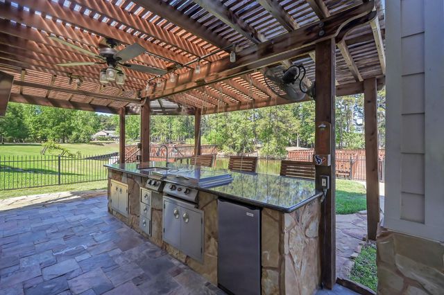 12758 Aries Loop Loop, Willis, TX 77318