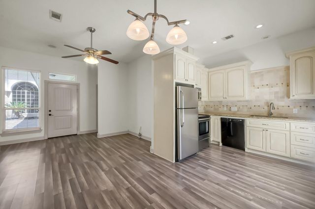12758 Aries Loop Loop, Willis, TX 77318