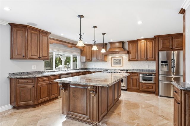 120 Christensen, Placentia, CA 92870