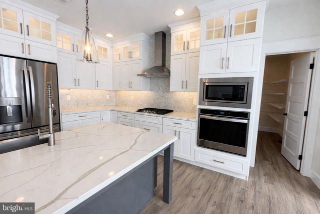 110 PARKVIEW WAY, Newtown Square, PA 19073