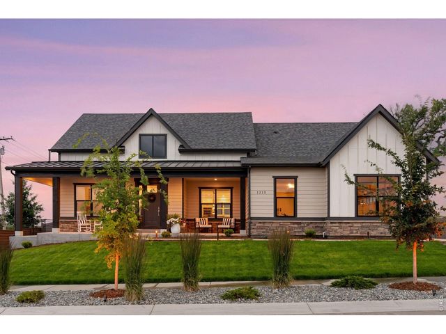 1215 Art Dr, Berthoud, CO 80513