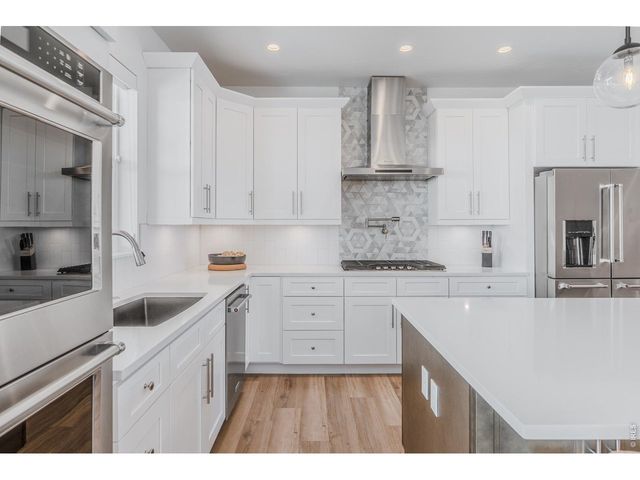 1215 Art Dr, Berthoud, CO 80513