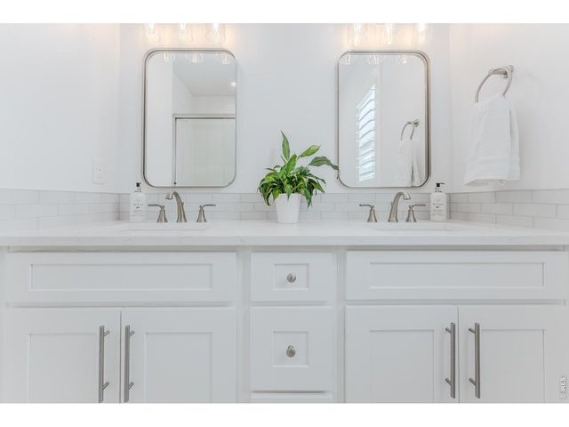 1215 Art Dr, Berthoud, CO 80513