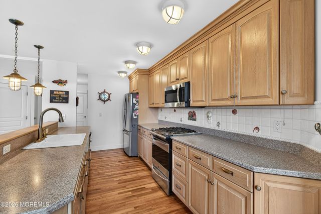 586 Kingfisher Circle, Brick, NJ 08723