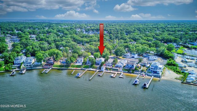 586 Kingfisher Circle, Brick, NJ 08723