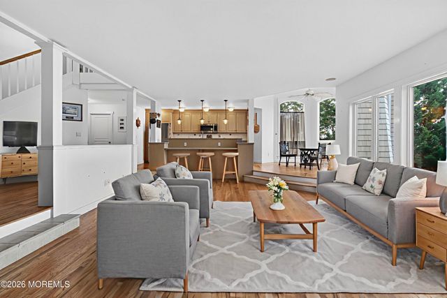 586 Kingfisher Circle, Brick, NJ 08723