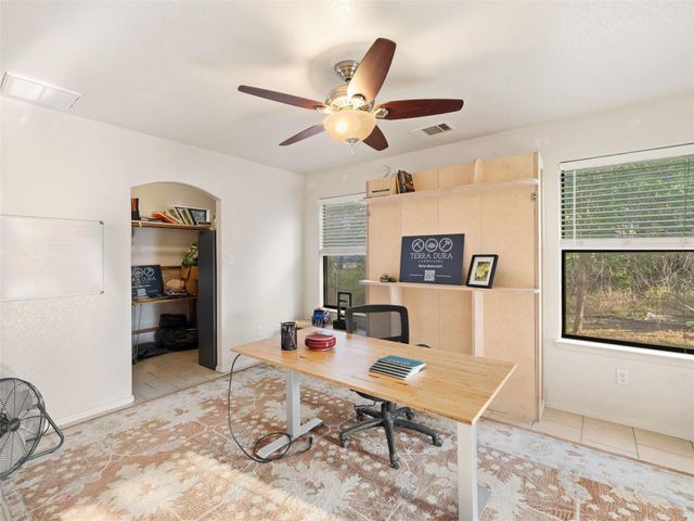 7601 Nez Perce TRCE, Manor, TX 78653
