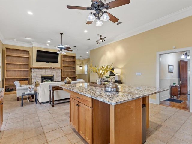 802 Main ST, Bastrop, TX 78602