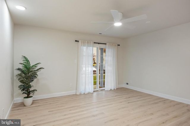 161-A BRADFORD CT, Mount Laurel, NJ 08054