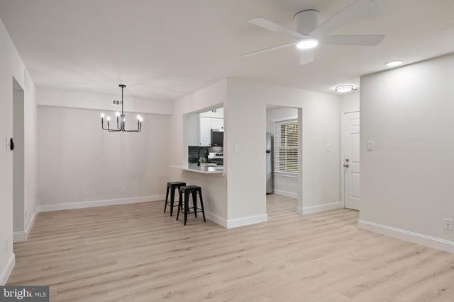 161-A BRADFORD CT, Mount Laurel, NJ 08054