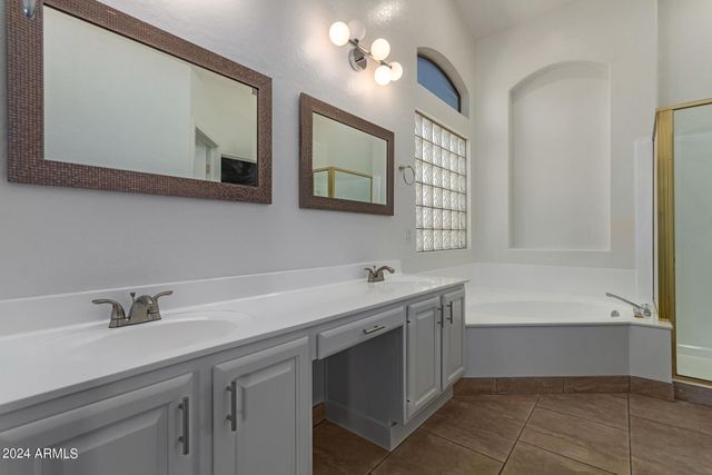 4327 E Sands Drive, Phoenix, AZ 85050