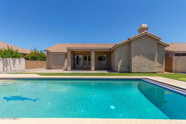 4327 E Sands Drive, Phoenix, AZ 85050