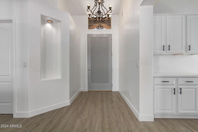 4327 E Sands Drive, Phoenix, AZ 85050