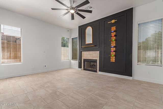 4327 E Sands Drive, Phoenix, AZ 85050