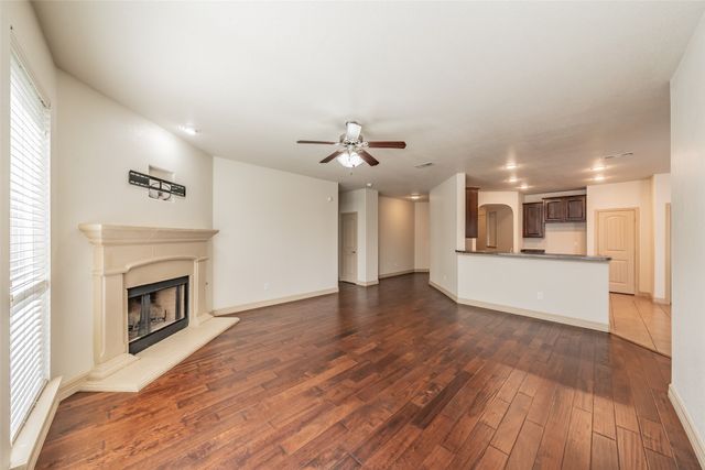 8924 Manana Street, Fort Worth, TX 76244