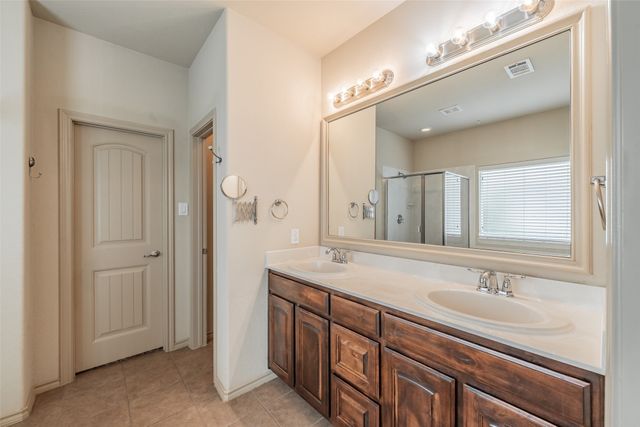 8924 Manana Street, Fort Worth, TX 76244