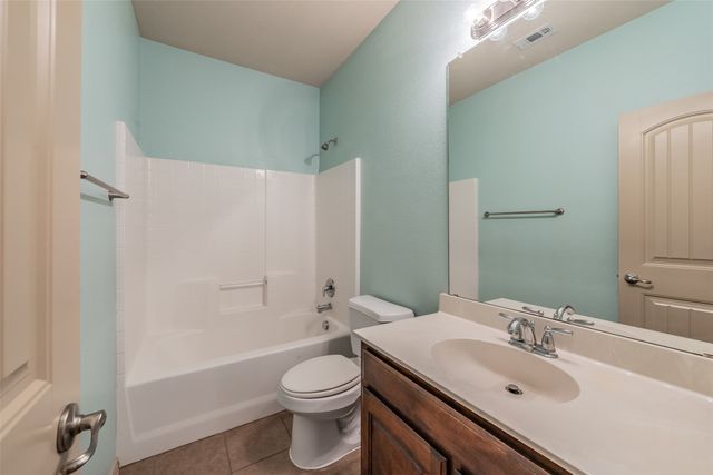8924 Manana Street, Fort Worth, TX 76244