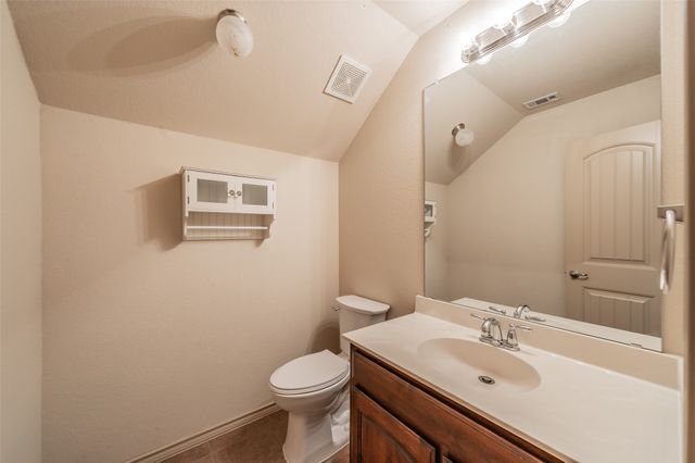 8924 Manana Street, Fort Worth, TX 76244