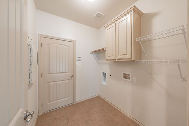 8924 Manana Street, Fort Worth, TX 76244