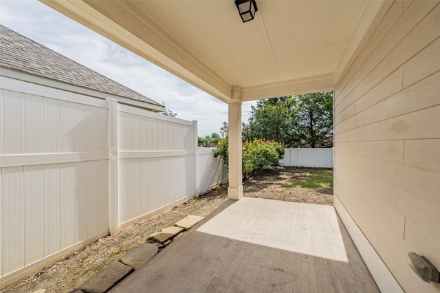 8924 Manana Street, Fort Worth, TX 76244