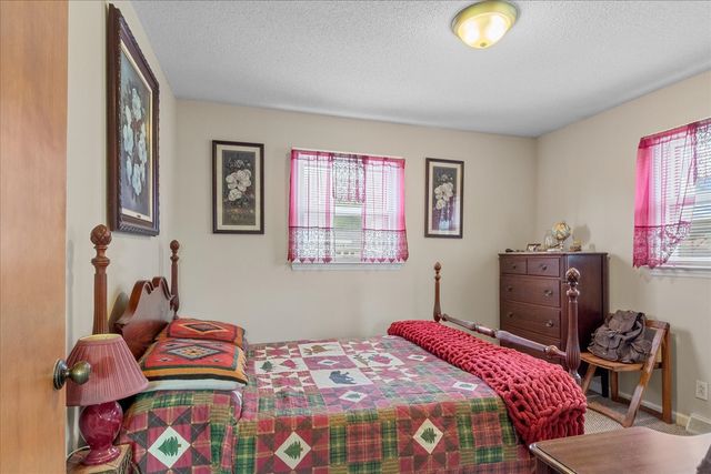 806 Brookhaven Cir, Shelbyville, TN 37160