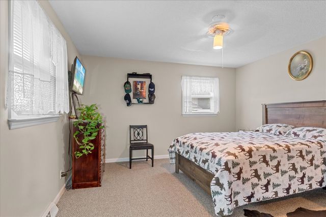 806 Brookhaven Cir, Shelbyville, TN 37160