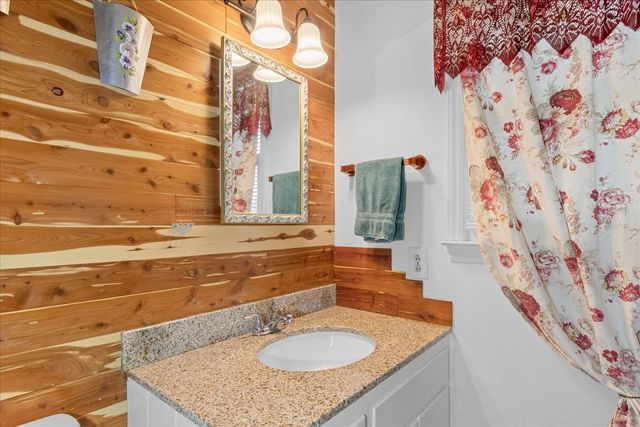 806 Brookhaven Cir, Shelbyville, TN 37160