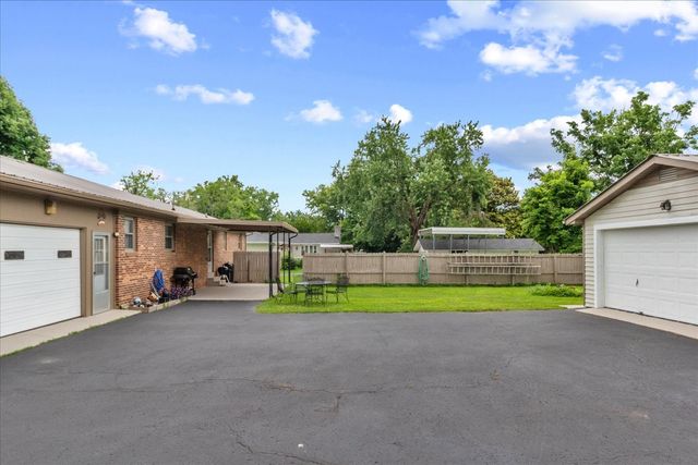 806 Brookhaven Cir, Shelbyville, TN 37160