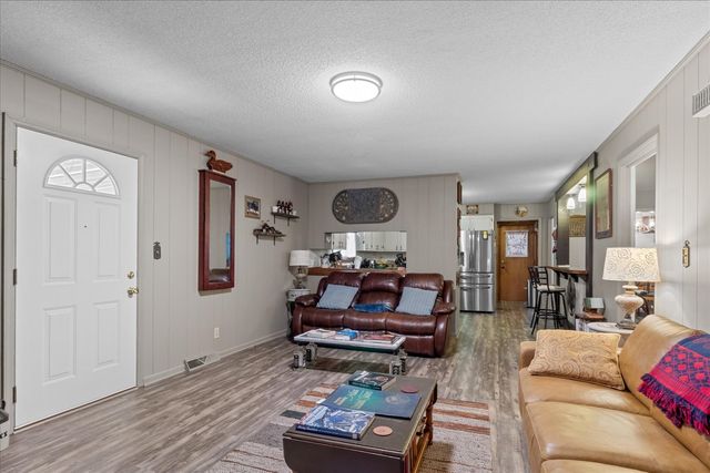 806 Brookhaven Cir, Shelbyville, TN 37160