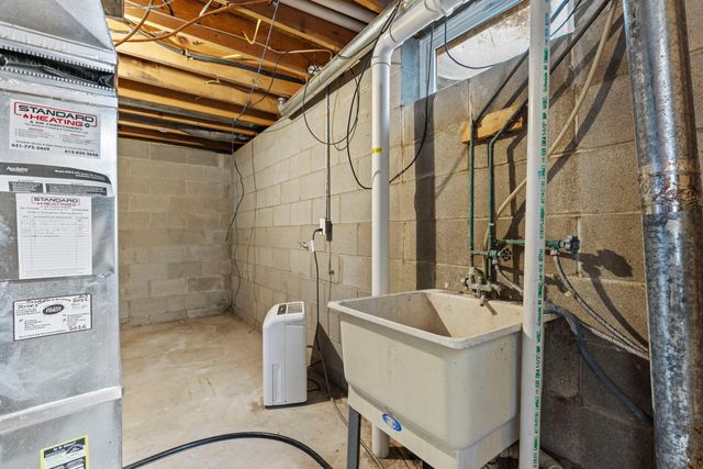 4645 Orchid Lane N, Plymouth, MN 55446