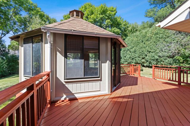 4645 Orchid Lane N, Plymouth, MN 55446