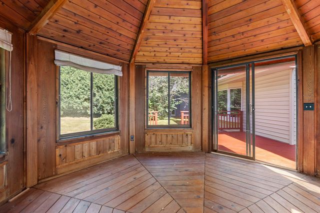 4645 Orchid Lane N, Plymouth, MN 55446