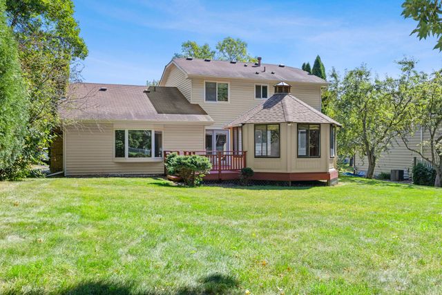 4645 Orchid Lane N, Plymouth, MN 55446