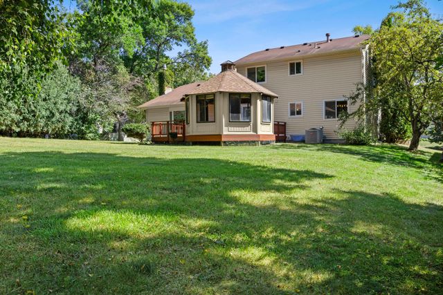 4645 Orchid Lane N, Plymouth, MN 55446