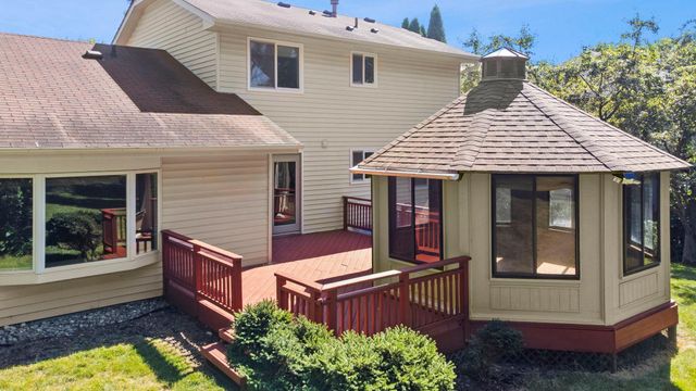 4645 Orchid Lane N, Plymouth, MN 55446