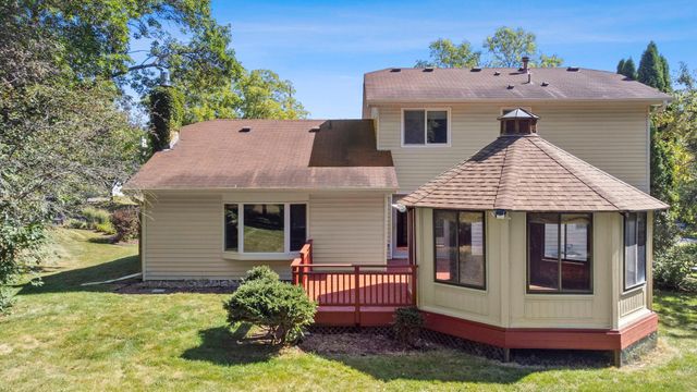 4645 Orchid Lane N, Plymouth, MN 55446