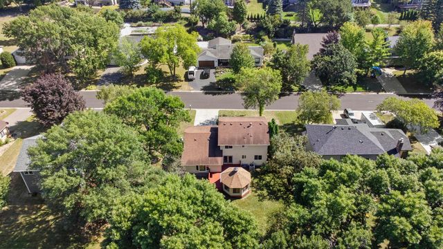 4645 Orchid Lane N, Plymouth, MN 55446