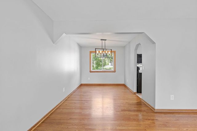 4645 Orchid Lane N, Plymouth, MN 55446