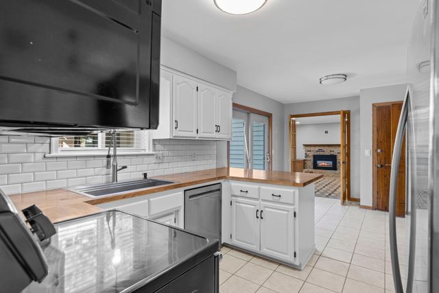 4645 Orchid Lane N, Plymouth, MN 55446