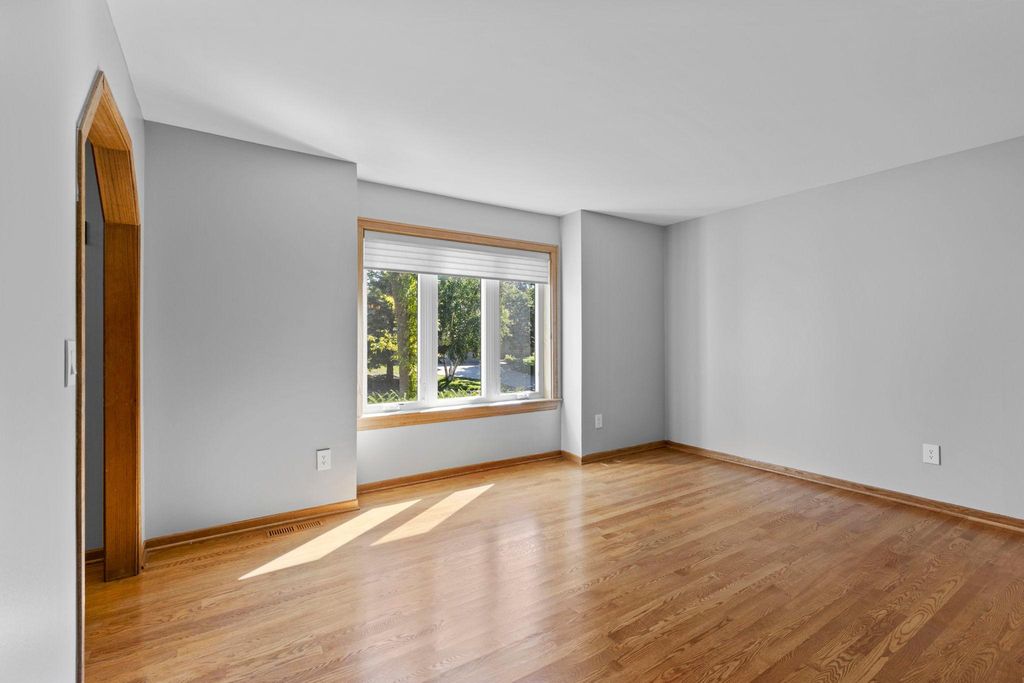 4645 Orchid Lane N, Plymouth, MN 55446 — photo 2