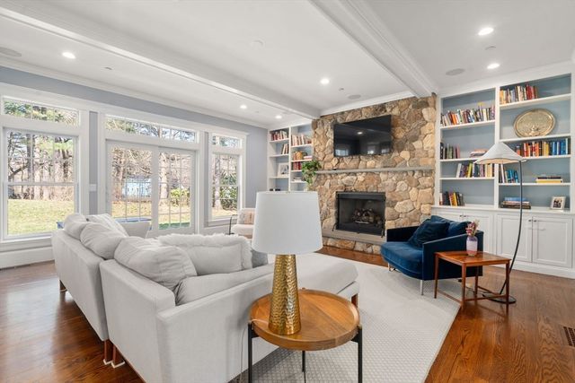 1 Pheasant Run, Wayland, MA 01778