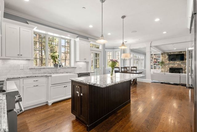 1 Pheasant Run, Wayland, MA 01778