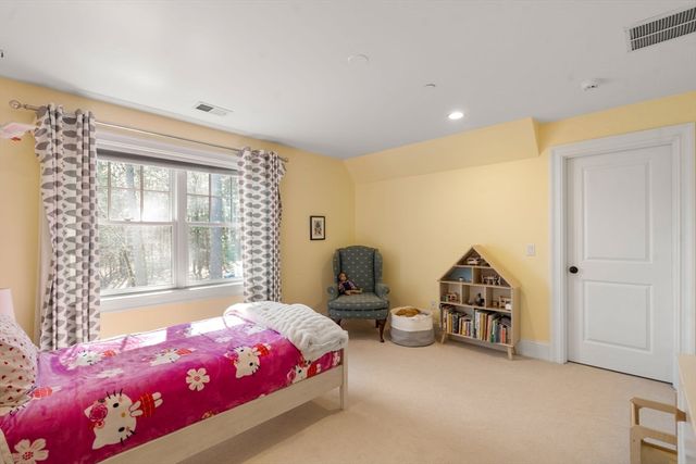 1 Pheasant Run, Wayland, MA 01778