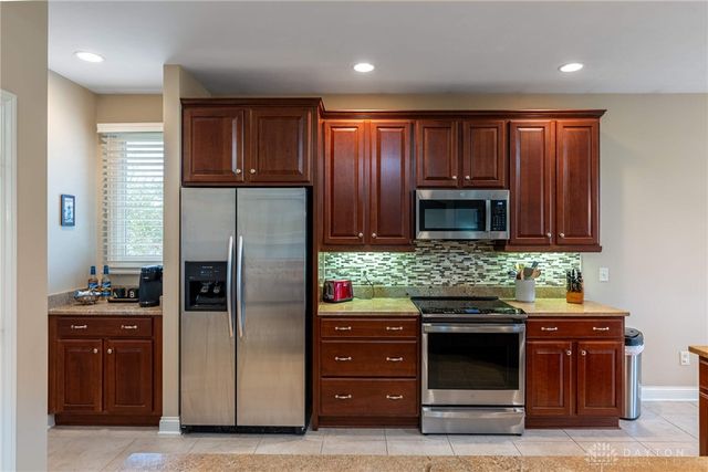 981 Eagle Run Drive, Centerville, OH 45458