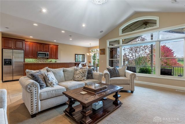 981 Eagle Run Drive, Centerville, OH 45458