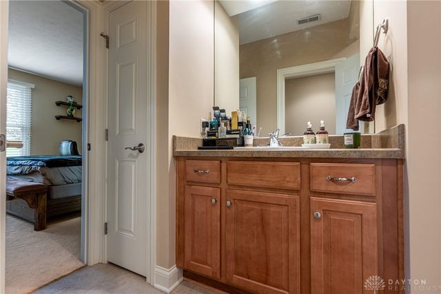 981 Eagle Run Drive, Centerville, OH 45458