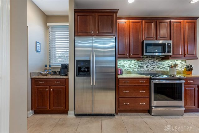 981 Eagle Run Drive, Centerville, OH 45458