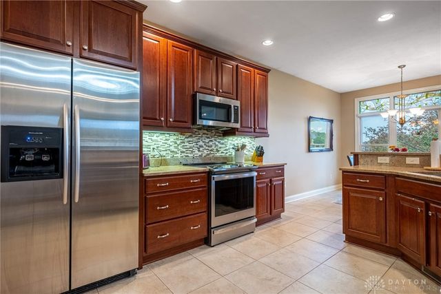 981 Eagle Run Drive, Centerville, OH 45458