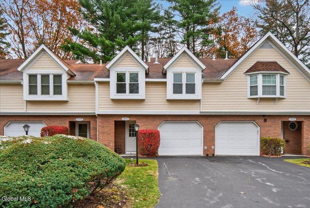 4043 Chaucer Place, Guilderland, NY 12159