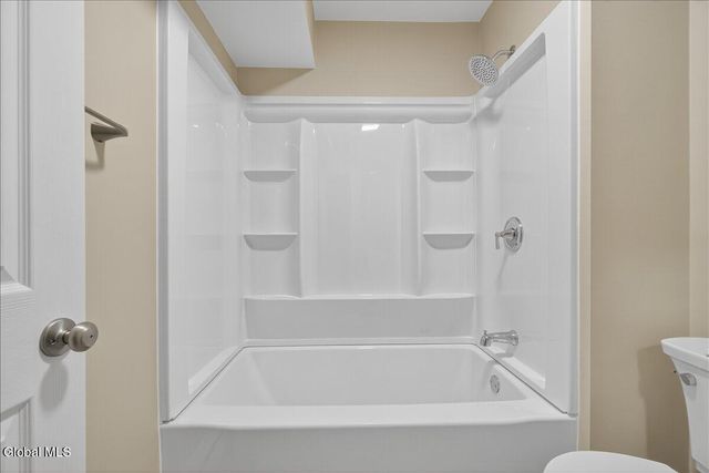 4043 Chaucer Place, Guilderland, NY 12159